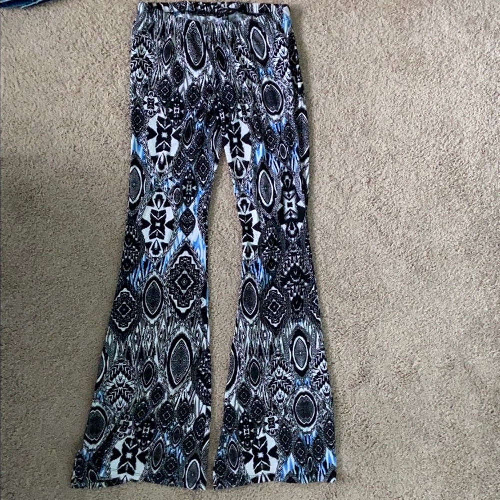 Flared stretchy pants